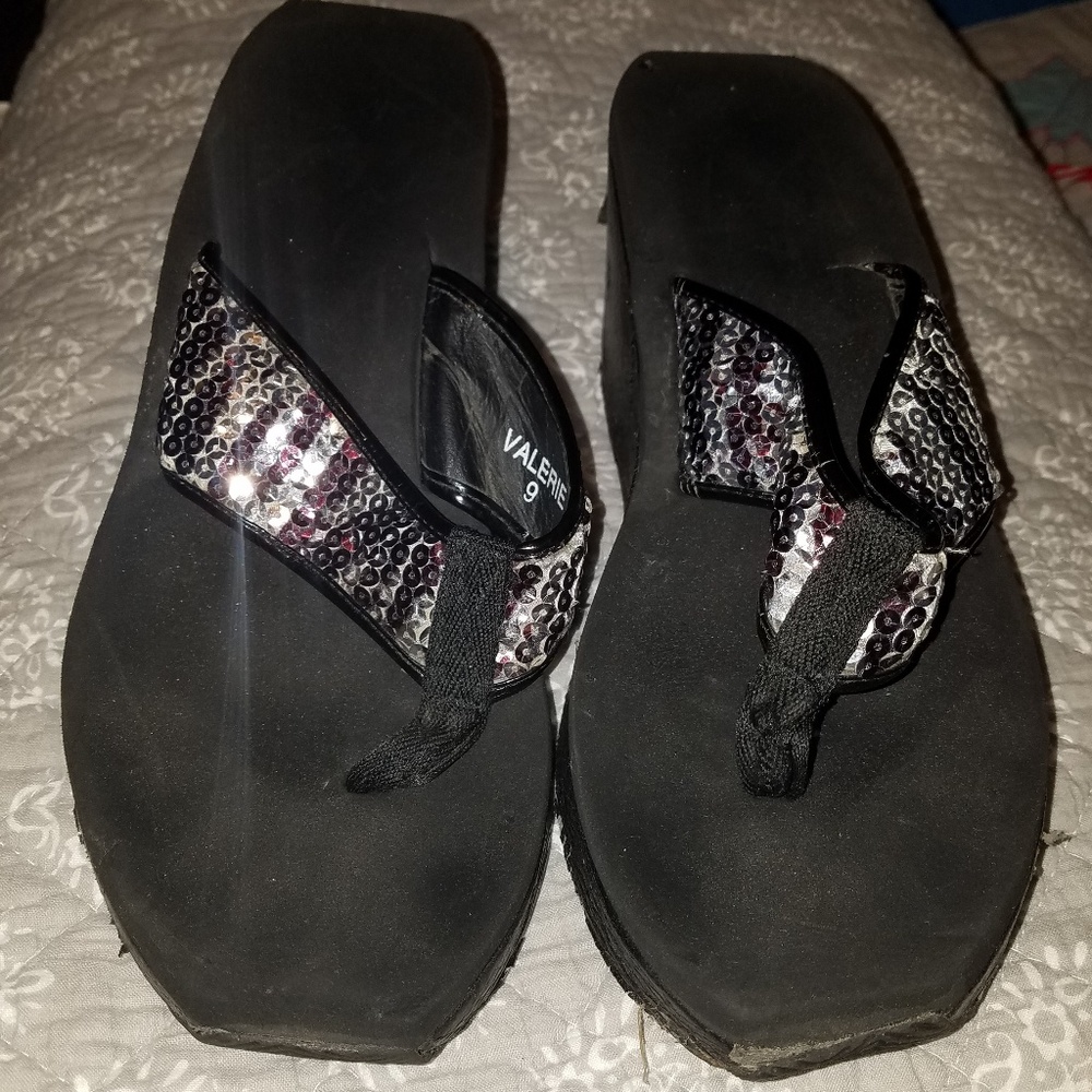 Wedge sandals